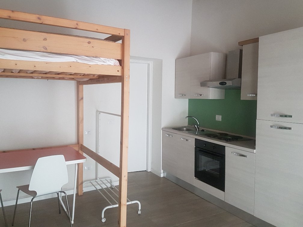 Monolocale arredato in affitto, Firenze soffiano