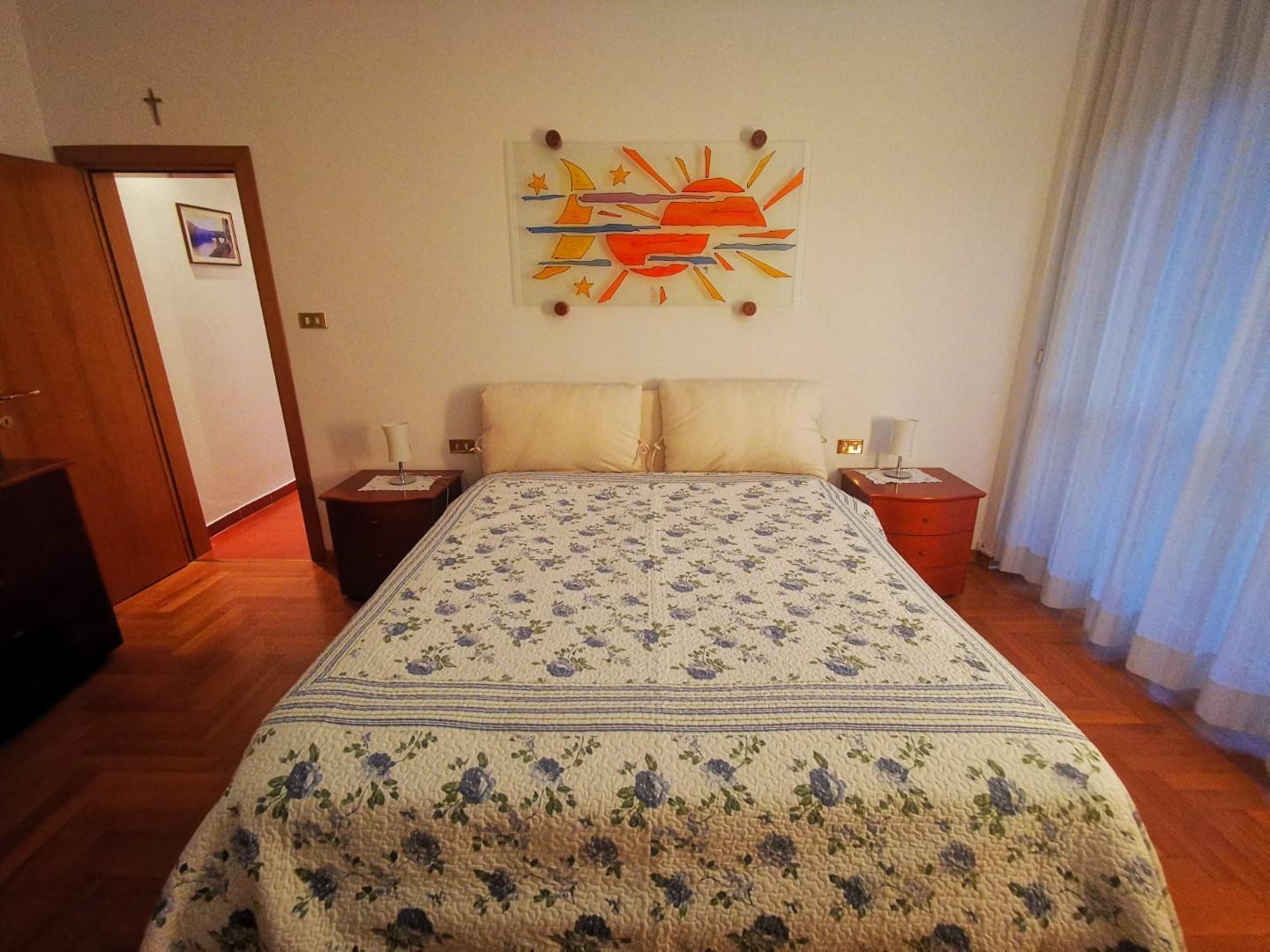 Trilocale arredato in affitto, Signa centro