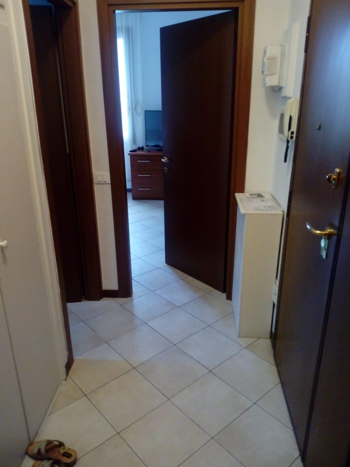 Trilocale arredato in affitto, Firenze careggi
