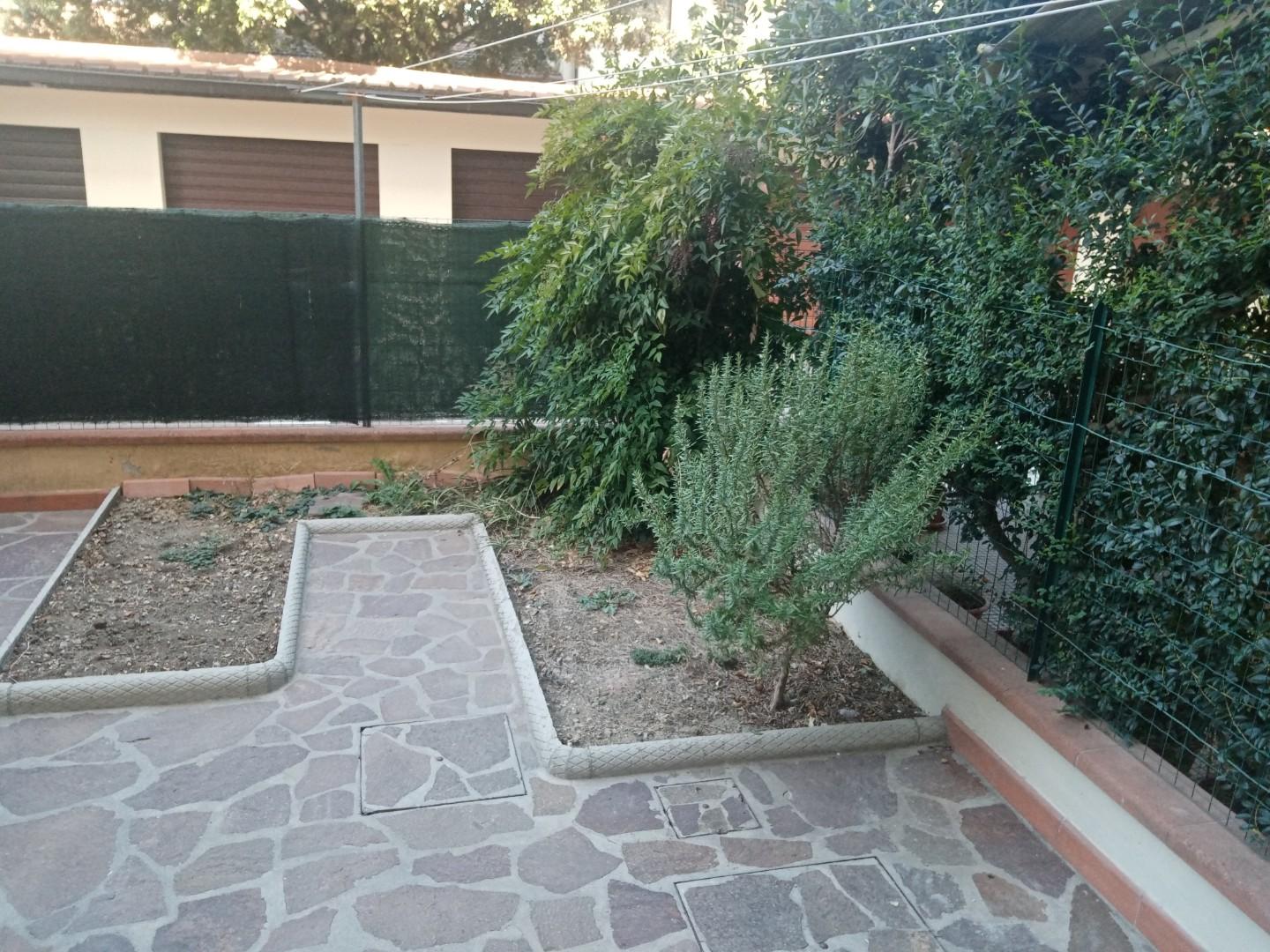 Stanza Singola ristrutturata, Scandicci centro