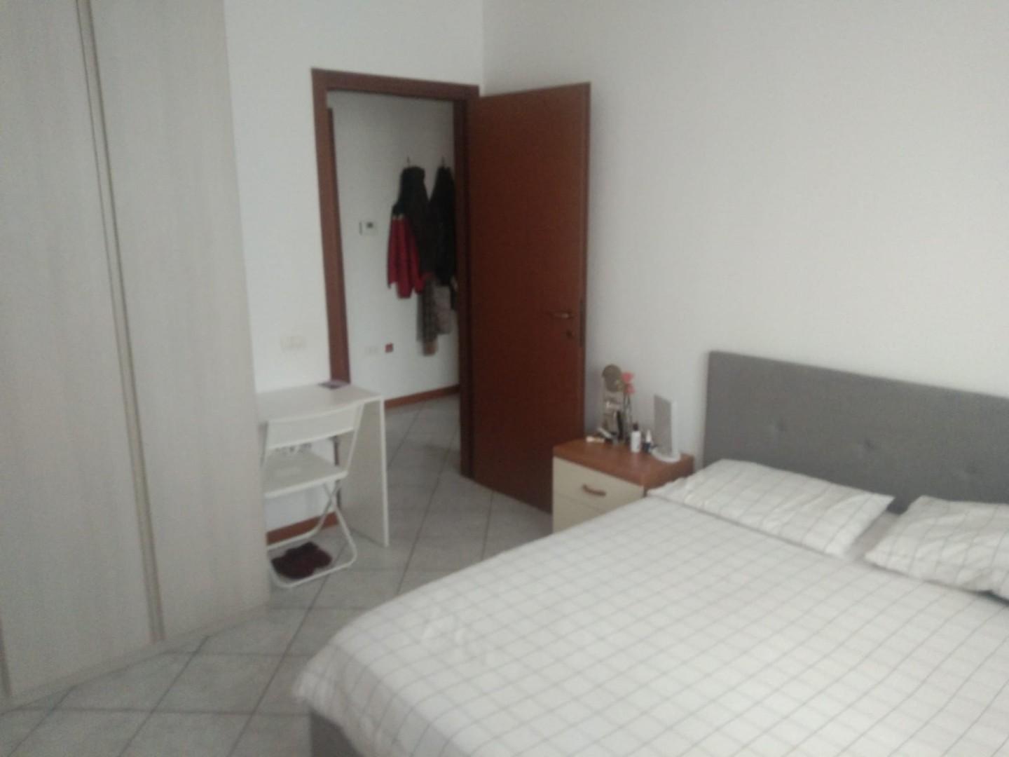 Trilocale arredato in affitto, Prato chiesanuova