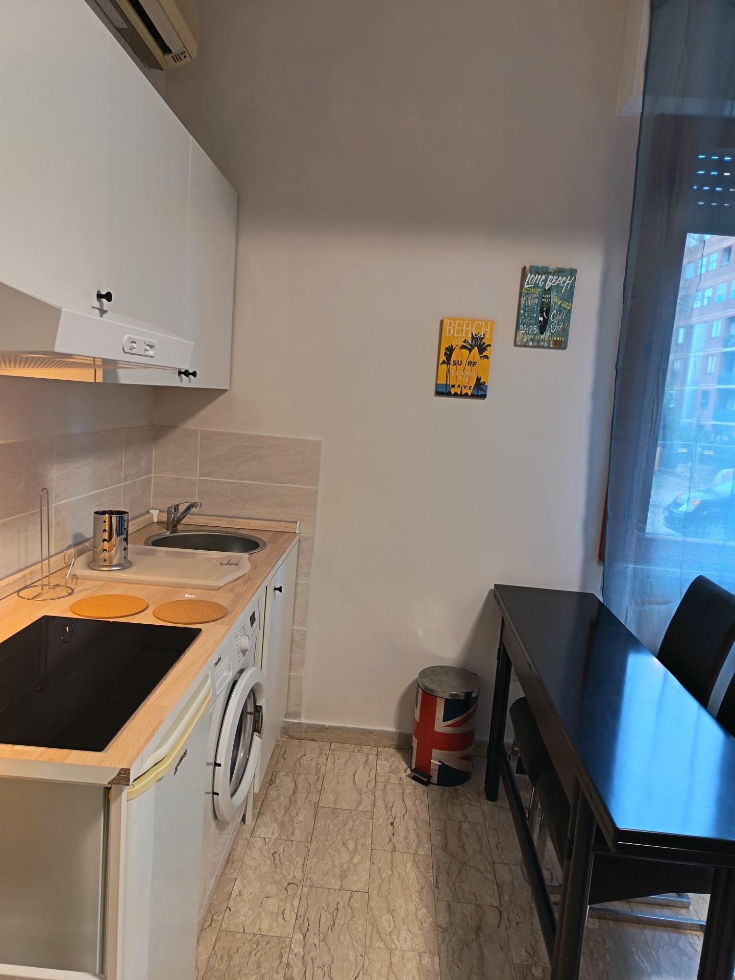 Monolocale arredato in affitto, Prato il pino
