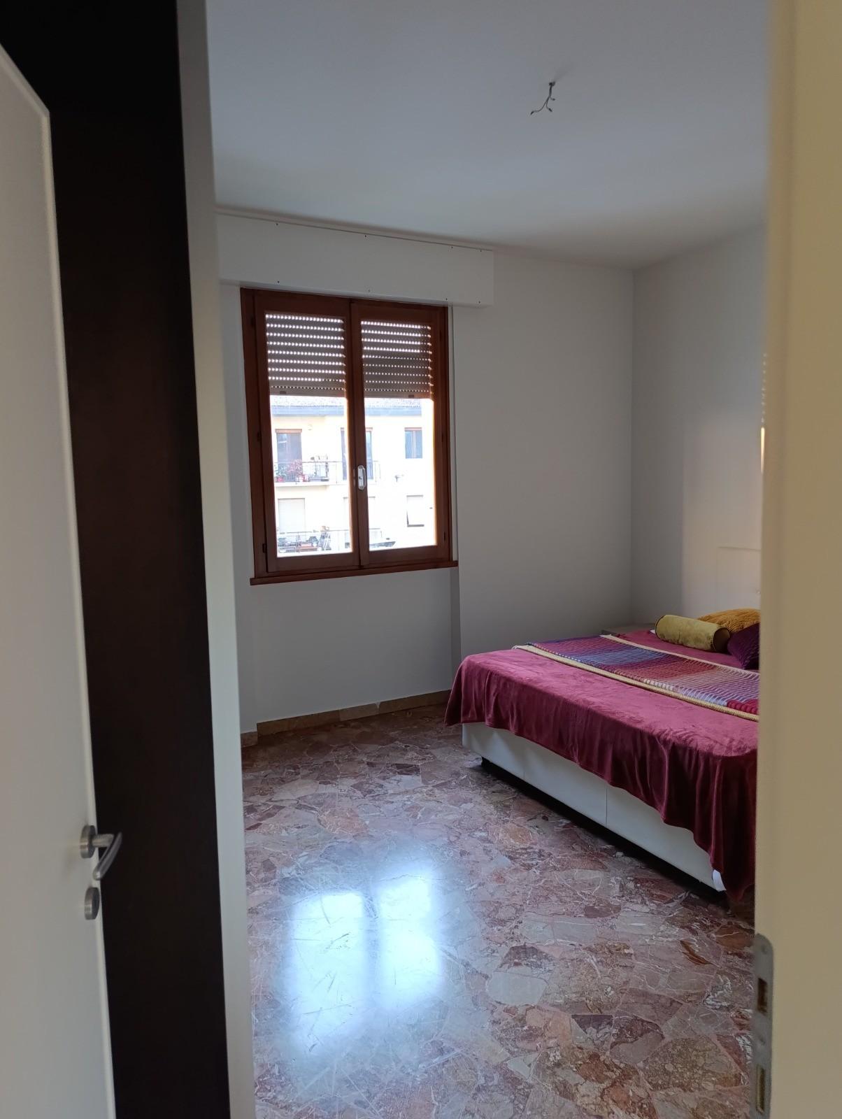 Trilocale arredato in affitto, Firenze isolotto