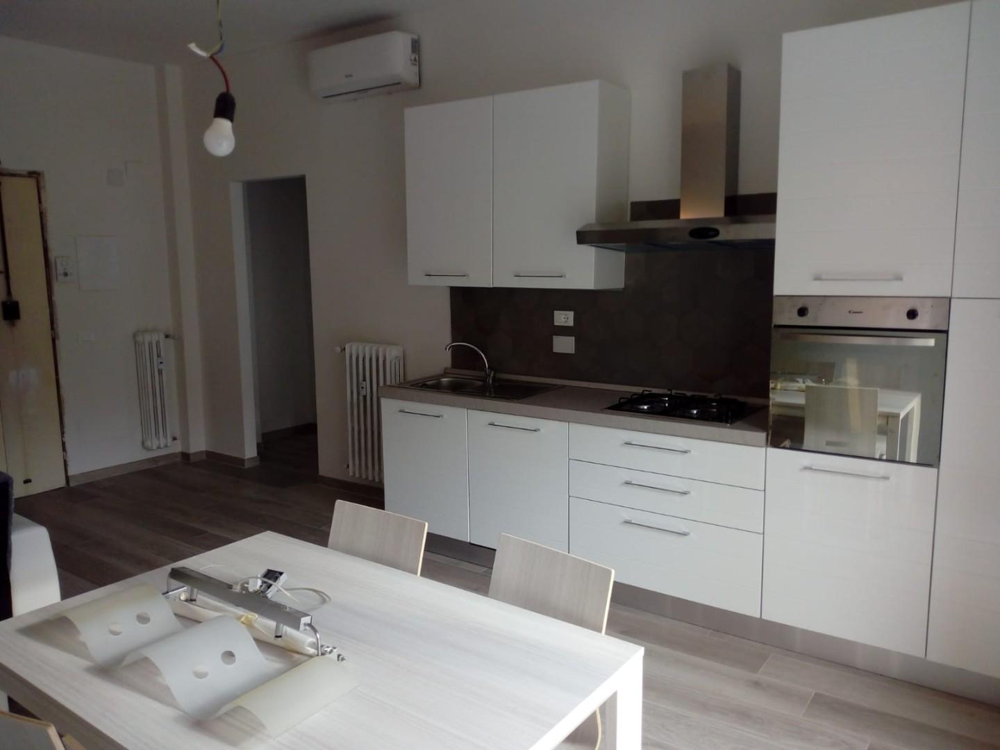 Bilocale arredato in affitto, Scandicci centro