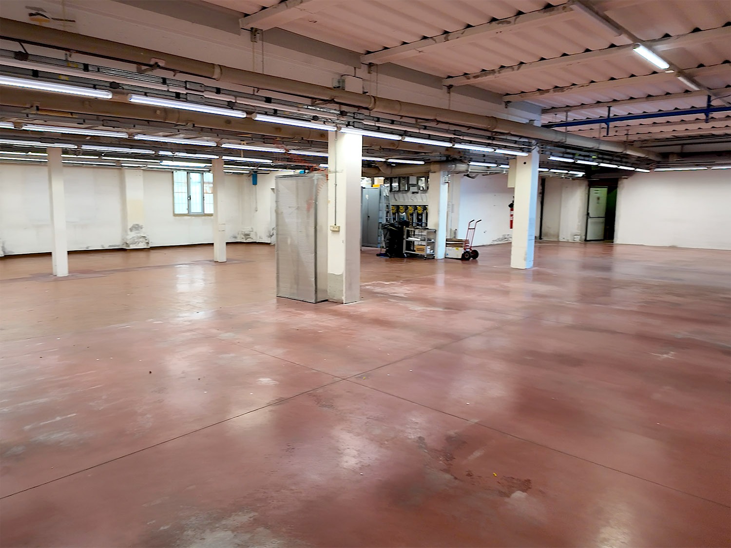 Locale commerciale in vendita a Calvisano