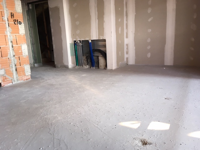 Quadrilocale con giardino in via don sturzo, Opera