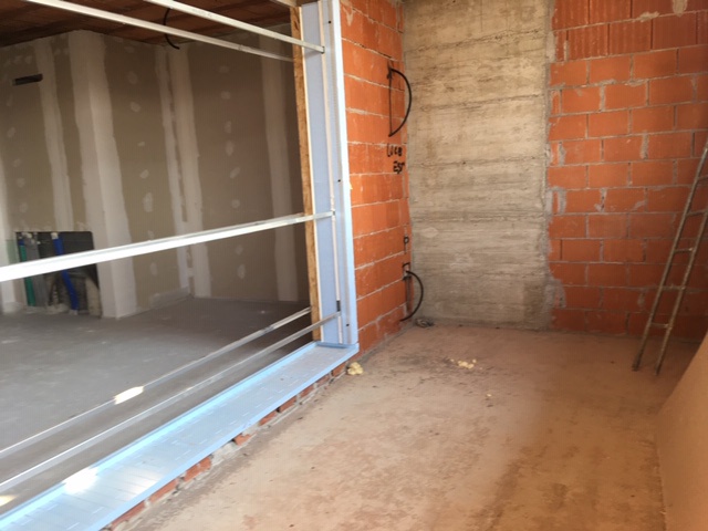 Quadrilocale con giardino in via don sturzo, Opera