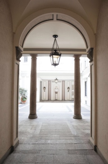 Stabile/Palazzo in affitto a Milano