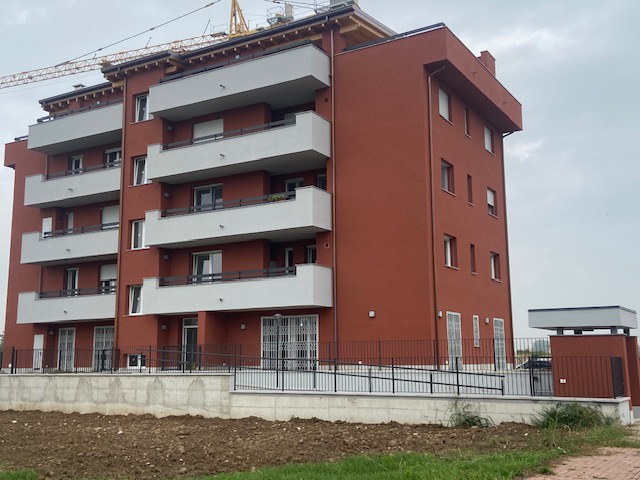 Trilocale con giardino in via don sturzo, Opera