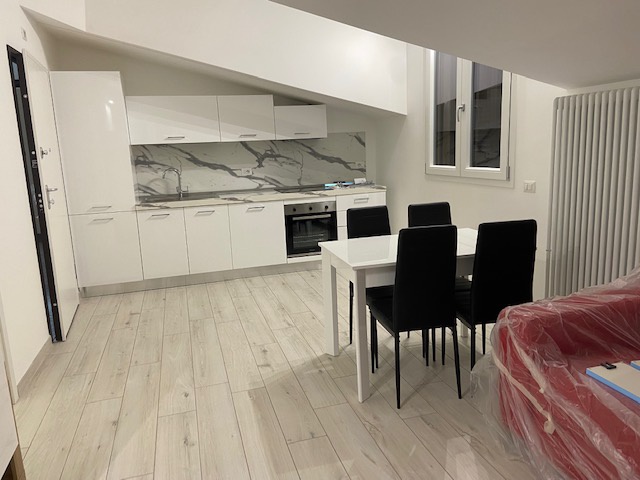 Monolocale arredato in affitto in marche, Carpiano