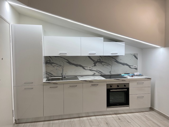 Monolocale arredato in affitto in marche, Carpiano