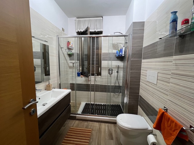 Trilocale con terrazzo in via dei pini, Pieve Emanuele