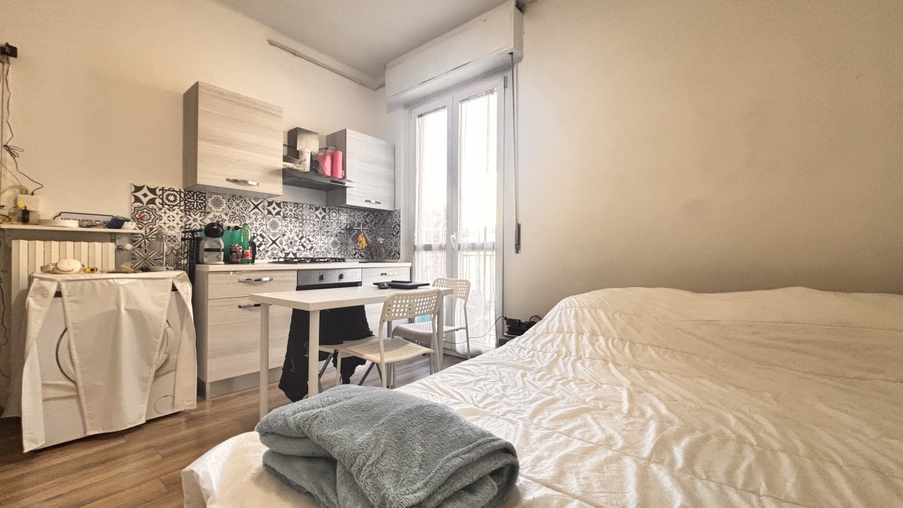 Monolocale arredato in affitto a Milano