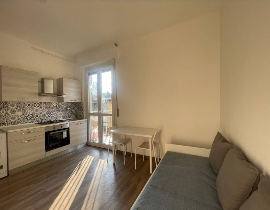 Monolocale arredato in affitto a Milano