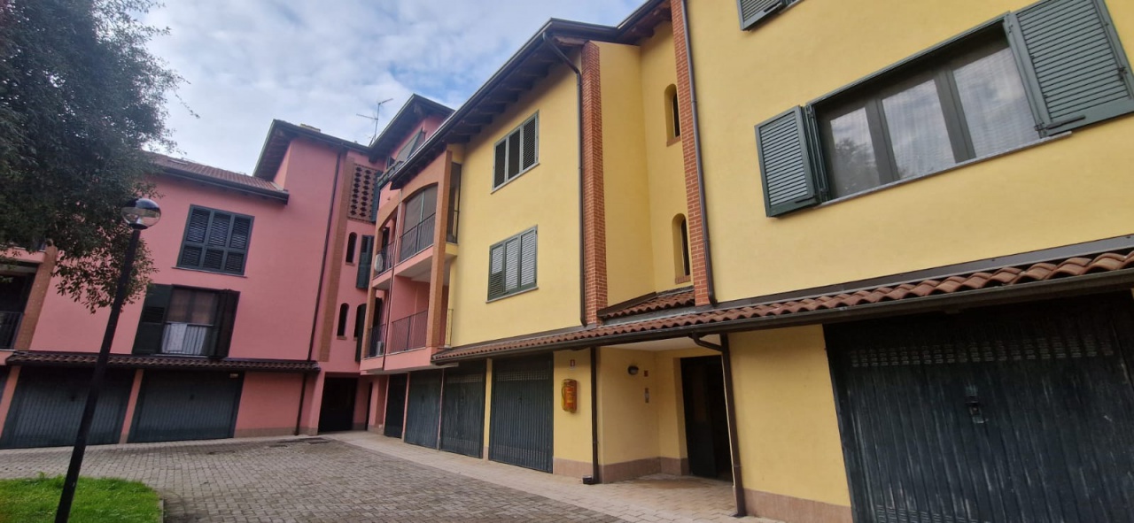 Appartamento con box doppio a Noviglio