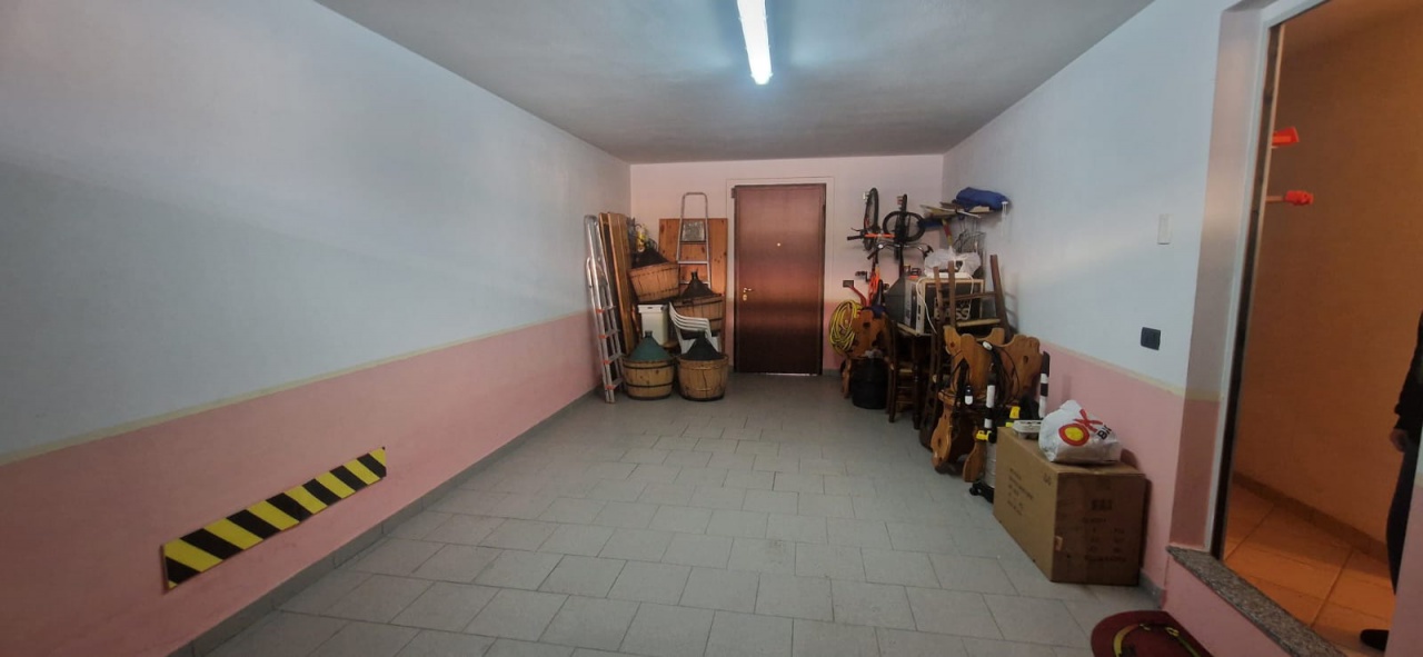 Villa con giardino in garibaldi, Gerenzago