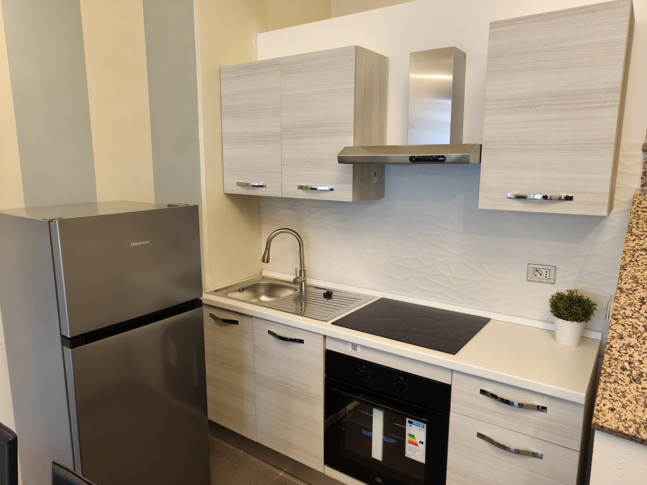 Bilocale arredato in affitto a Milano