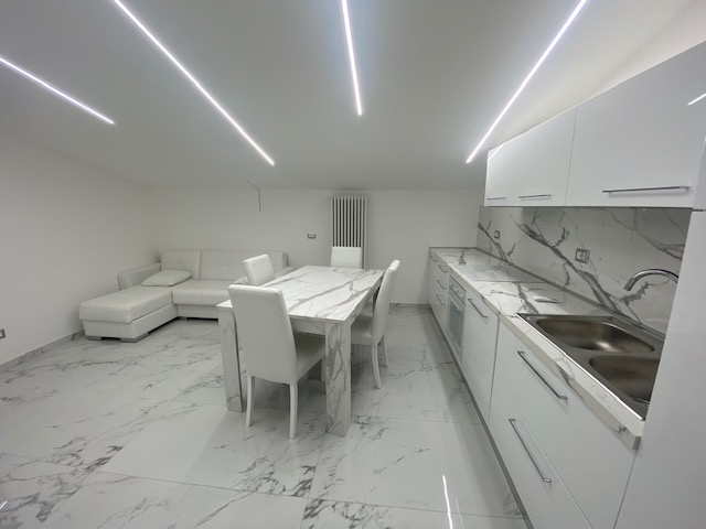 Bilocale con box doppio in vittorio, Lacchiarella