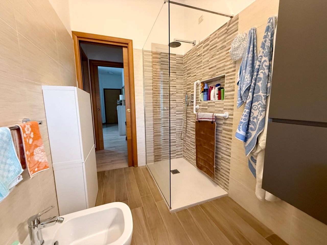 Trilocale con box in diaz, Opera