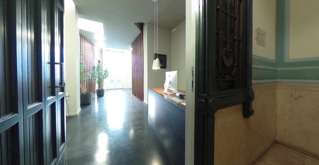 Ufficio con terrazzo in serbelloni, Milano