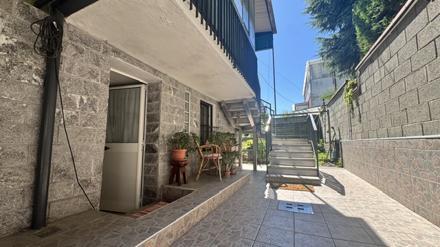 Casa indipendente con giardino a Opera