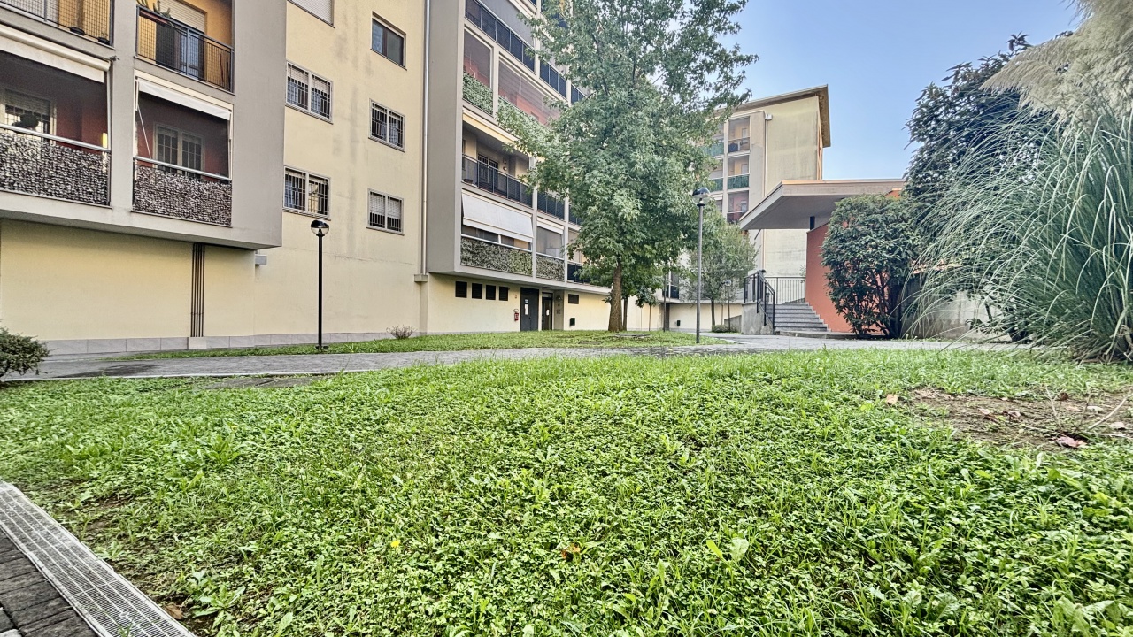 Quadrilocale con terrazzo a Rozzano