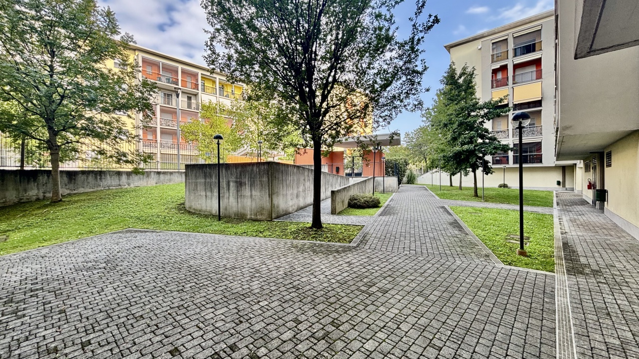 Quadrilocale con terrazzo a Rozzano
