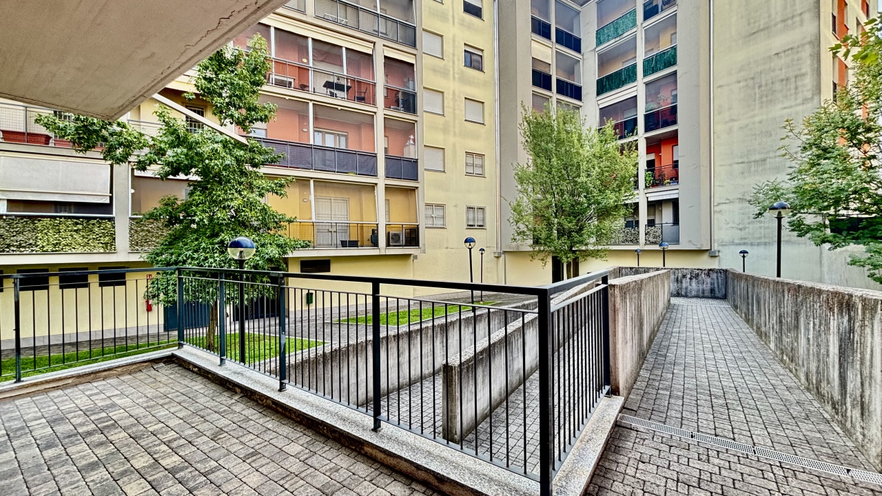 Quadrilocale con terrazzo a Rozzano