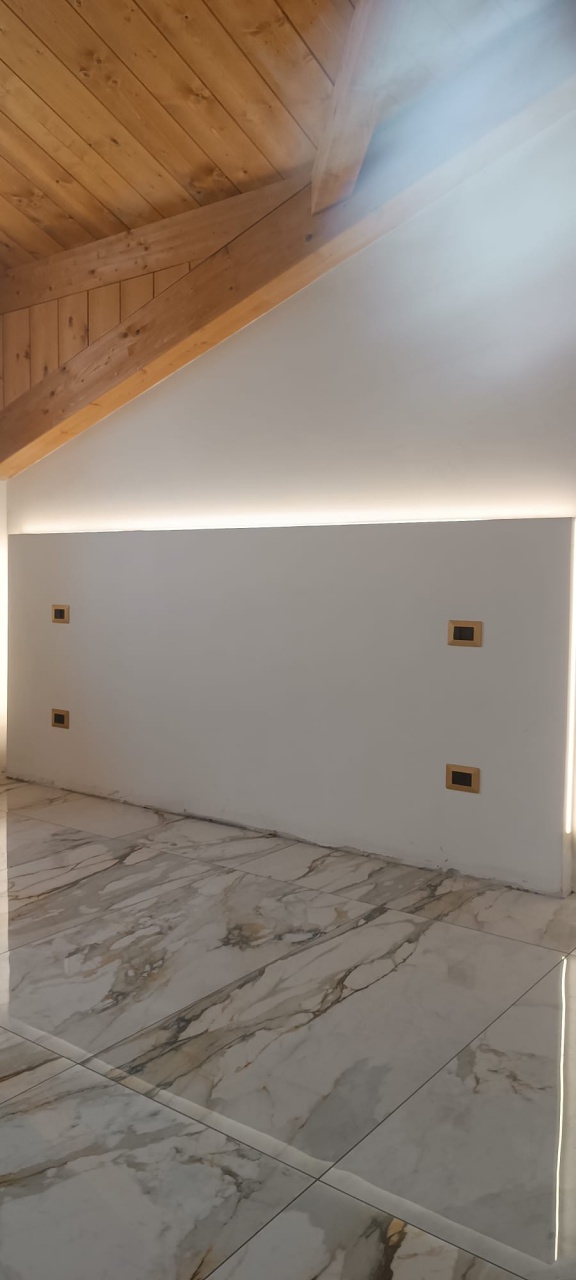 Mansarda con box doppio in via giuseppe di vittorio, Lacchiarella