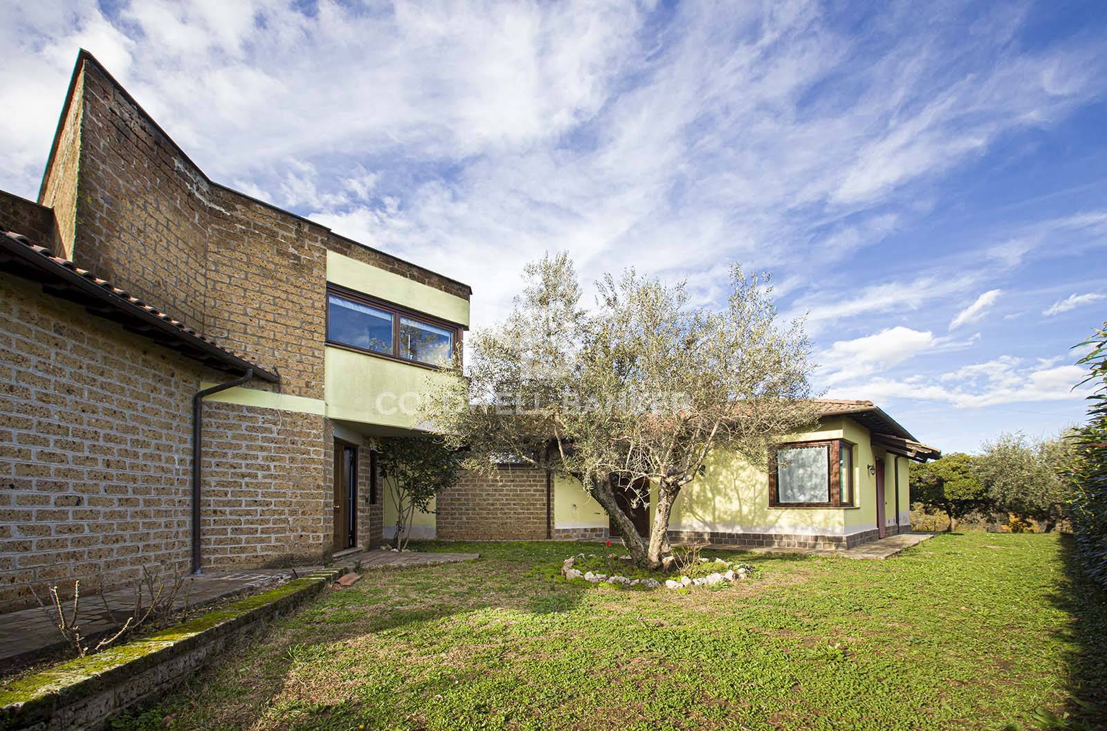 Villa in vendita a Carbognano, centrale