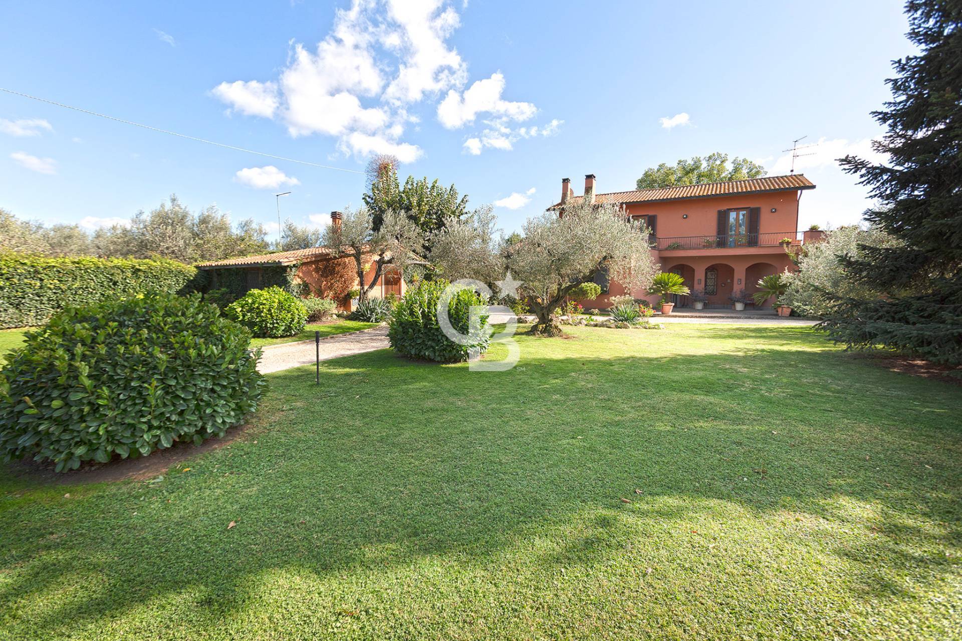 Villa in vendita a Vetralla, Cura