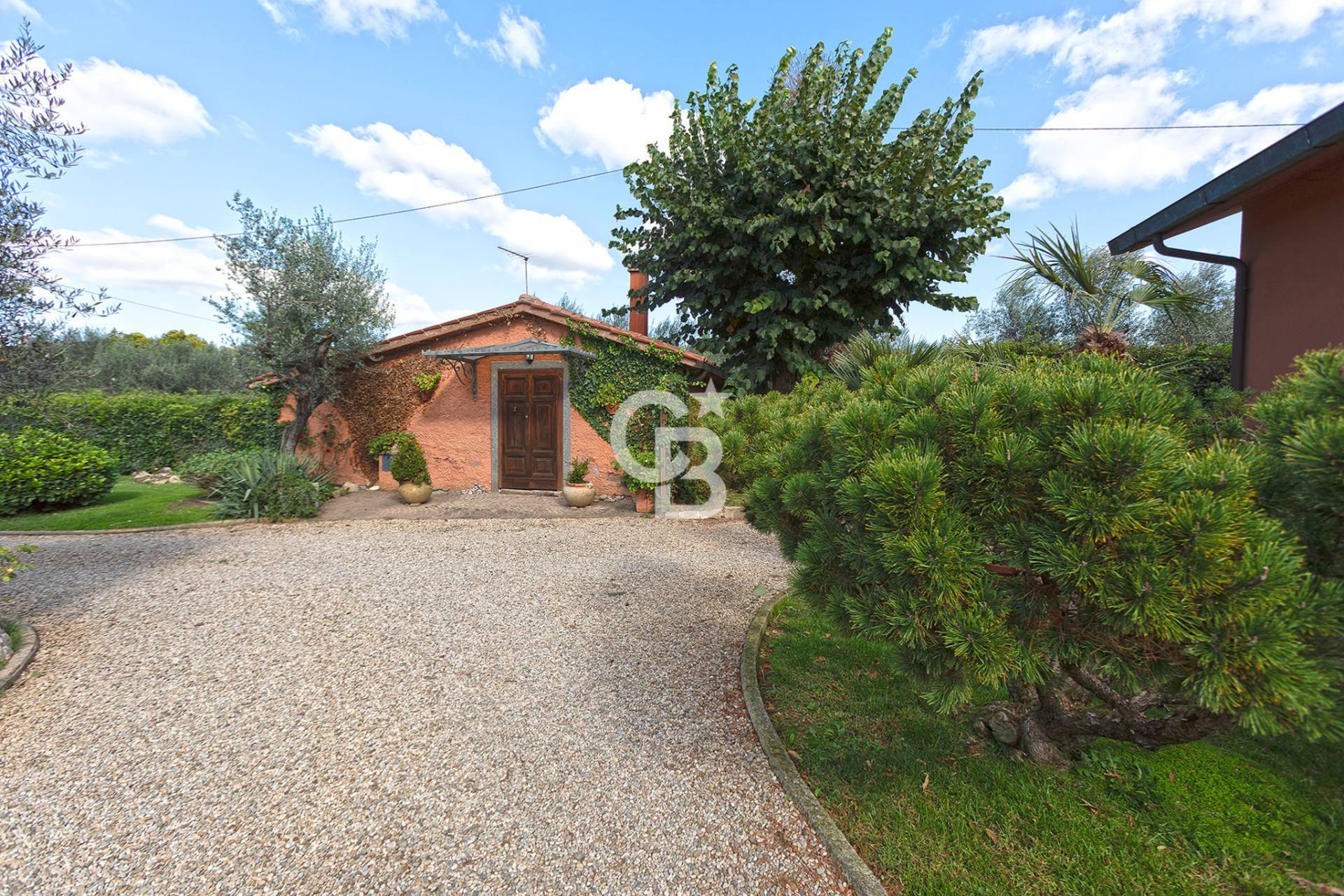 Villa in vendita a Vetralla, Cura