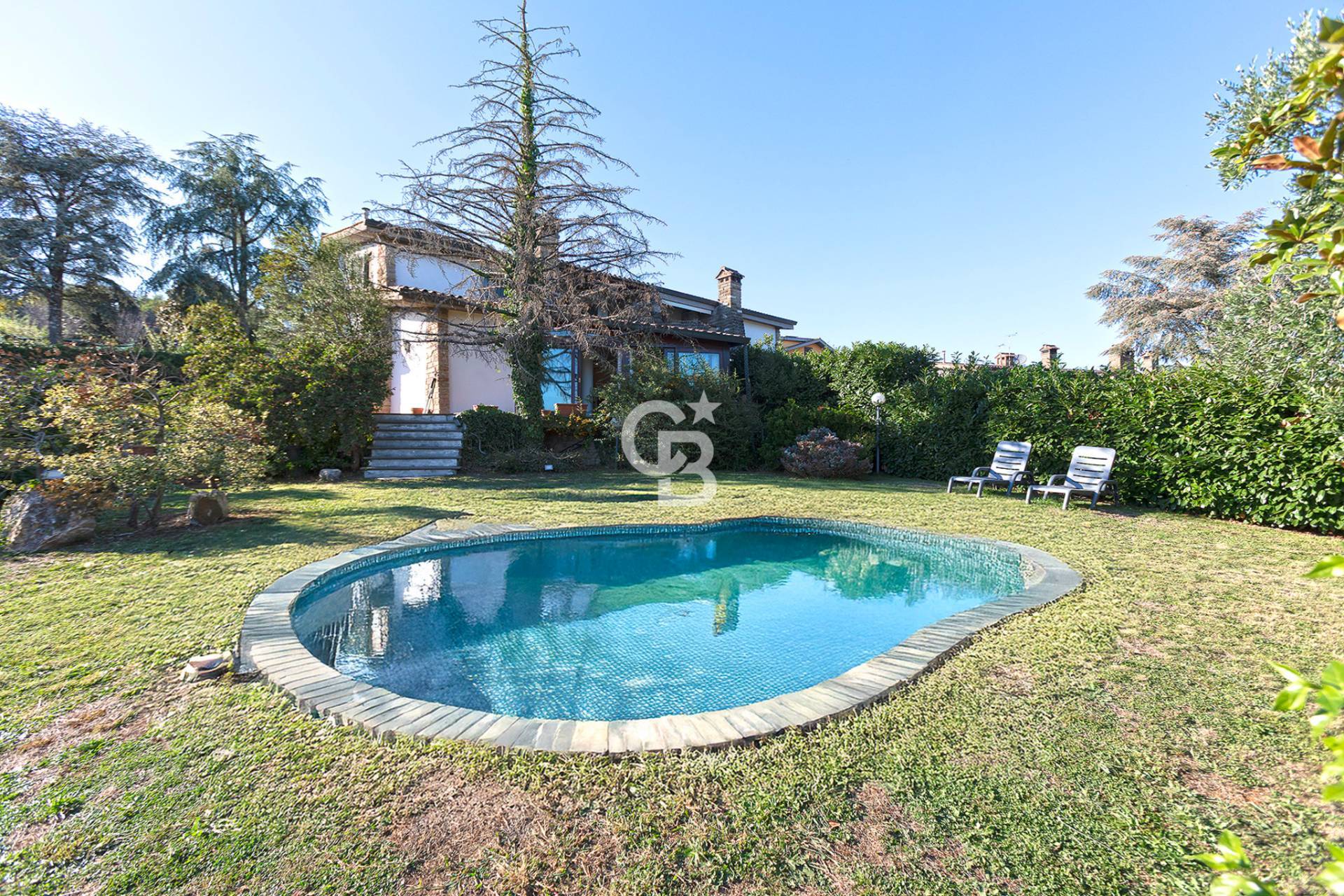 Villa bifamiliare in vendita a Sutri, Colle Diana