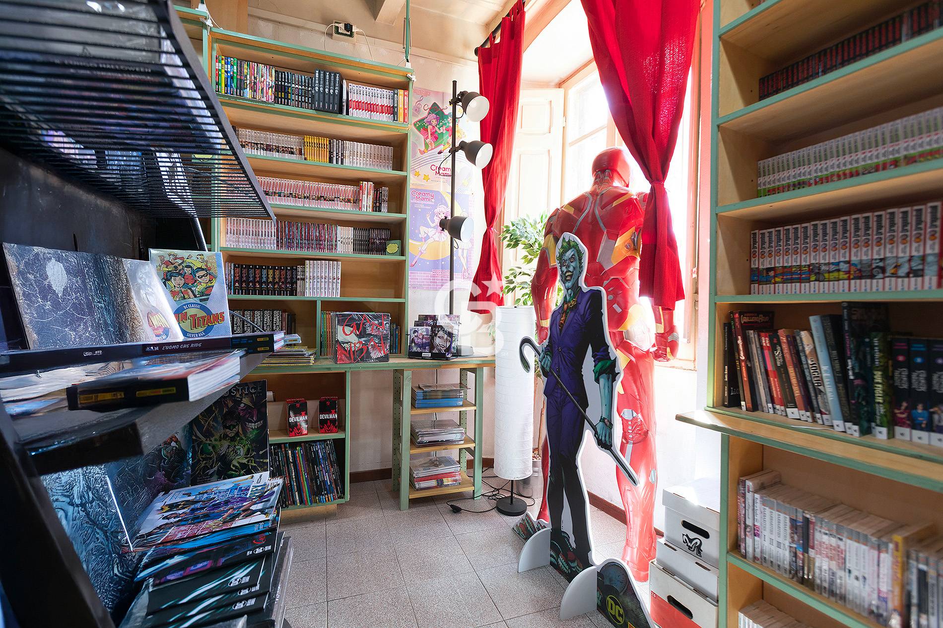 Locale commerciale in affitto a Viterbo, Centro