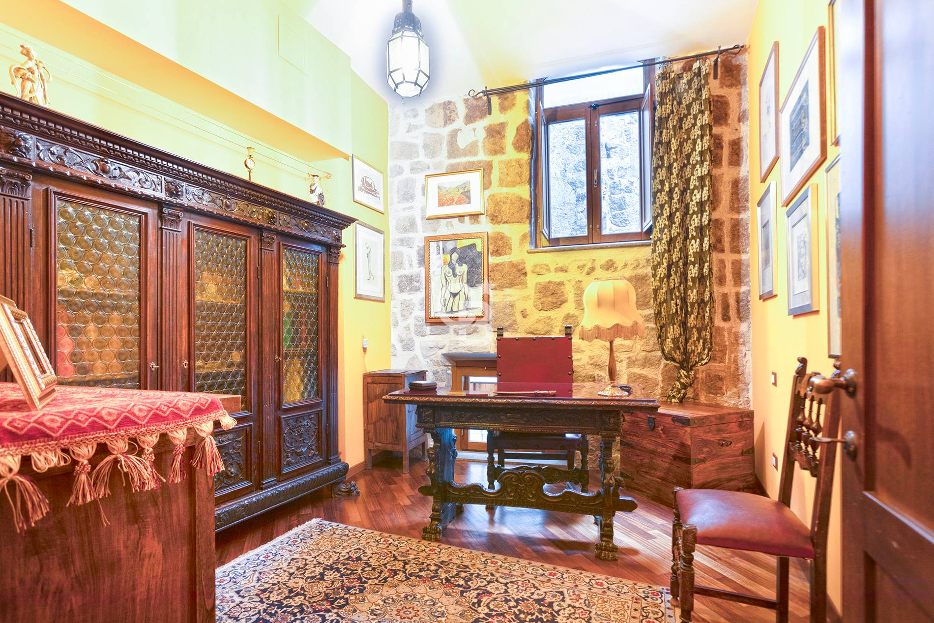 Appartamento indipendente in vendita a Viterbo, Centro