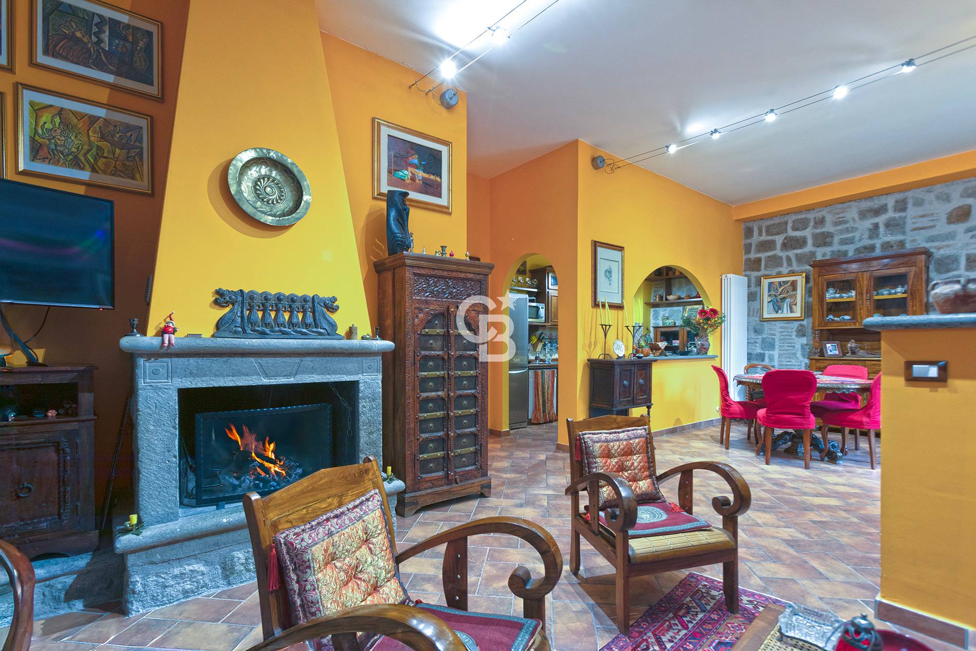 Appartamento indipendente in vendita a Viterbo, Centro