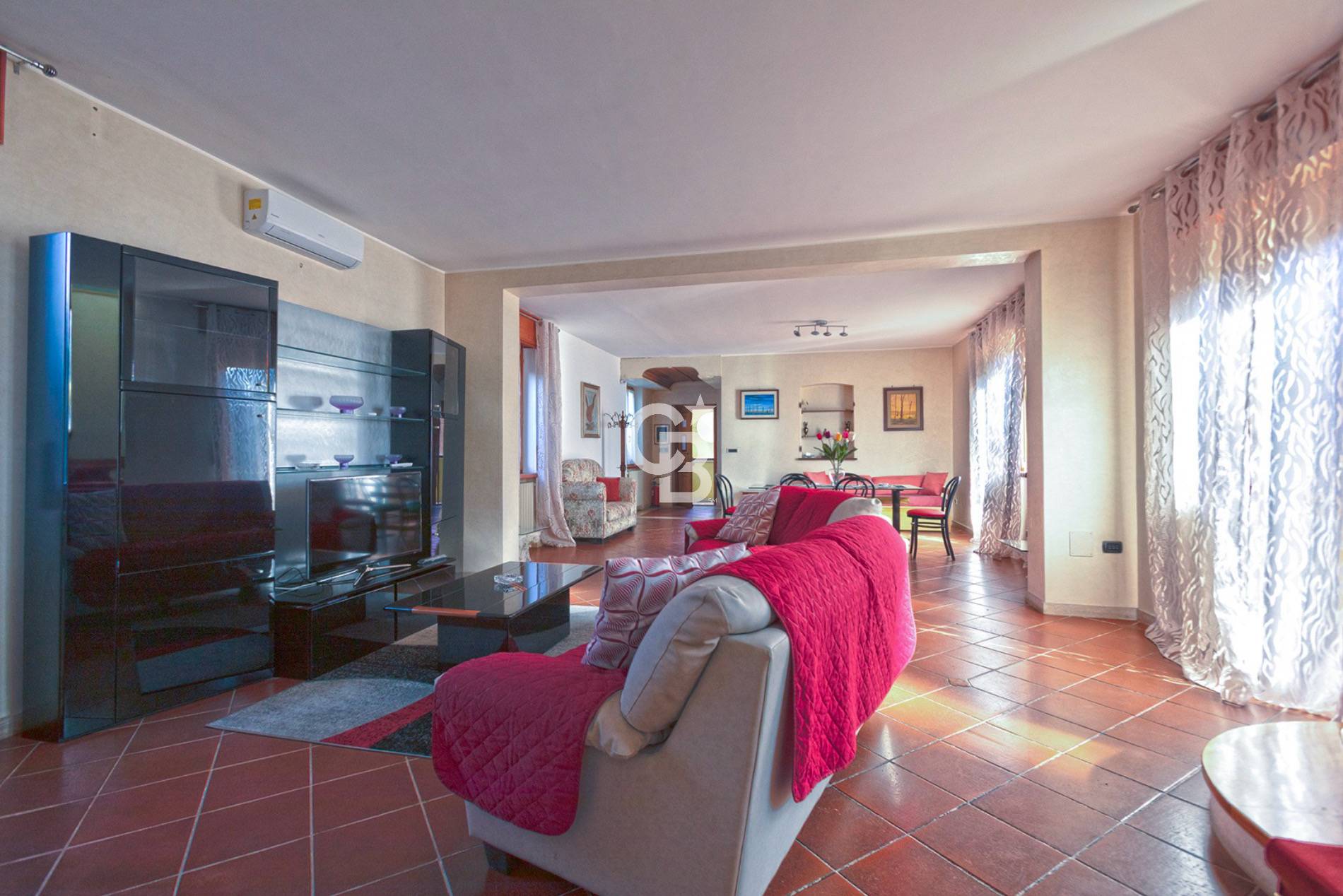 Appartamento indipendente in vendita a Bolsena