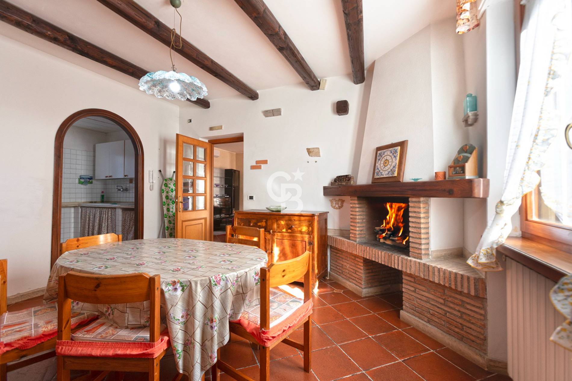 Appartamento indipendente in vendita a Bolsena