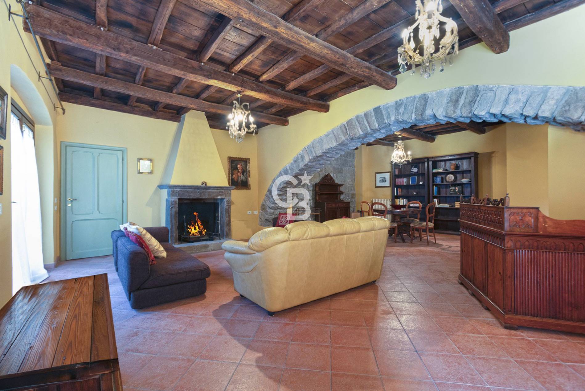 Appartamento indipendente in vendita a Viterbo, Centro