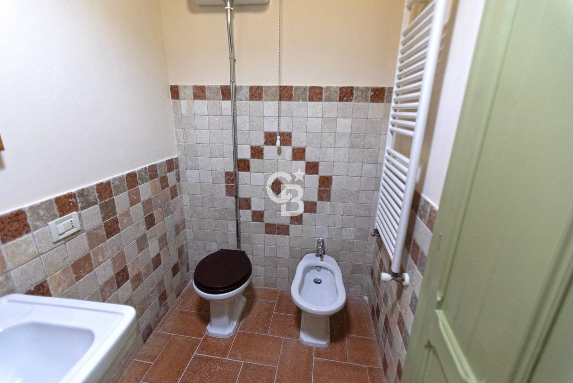 Appartamento indipendente in vendita a Viterbo, Centro