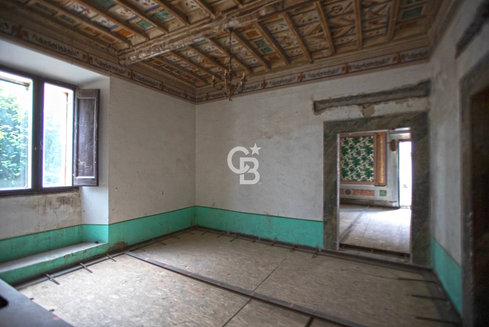 Palazzo in vendita a Soriano nel Cimino