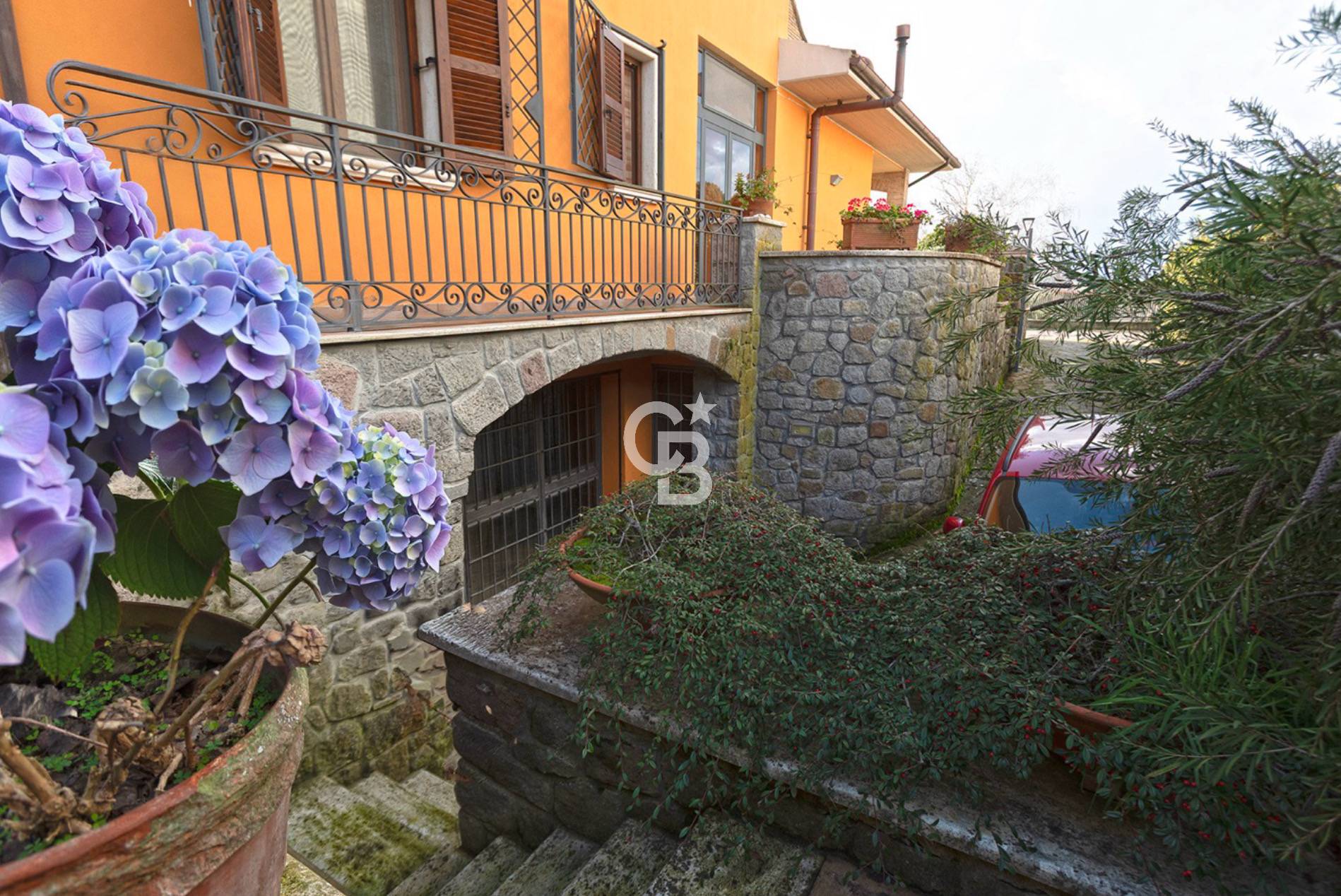 Villa bifamiliare in vendita a Marta