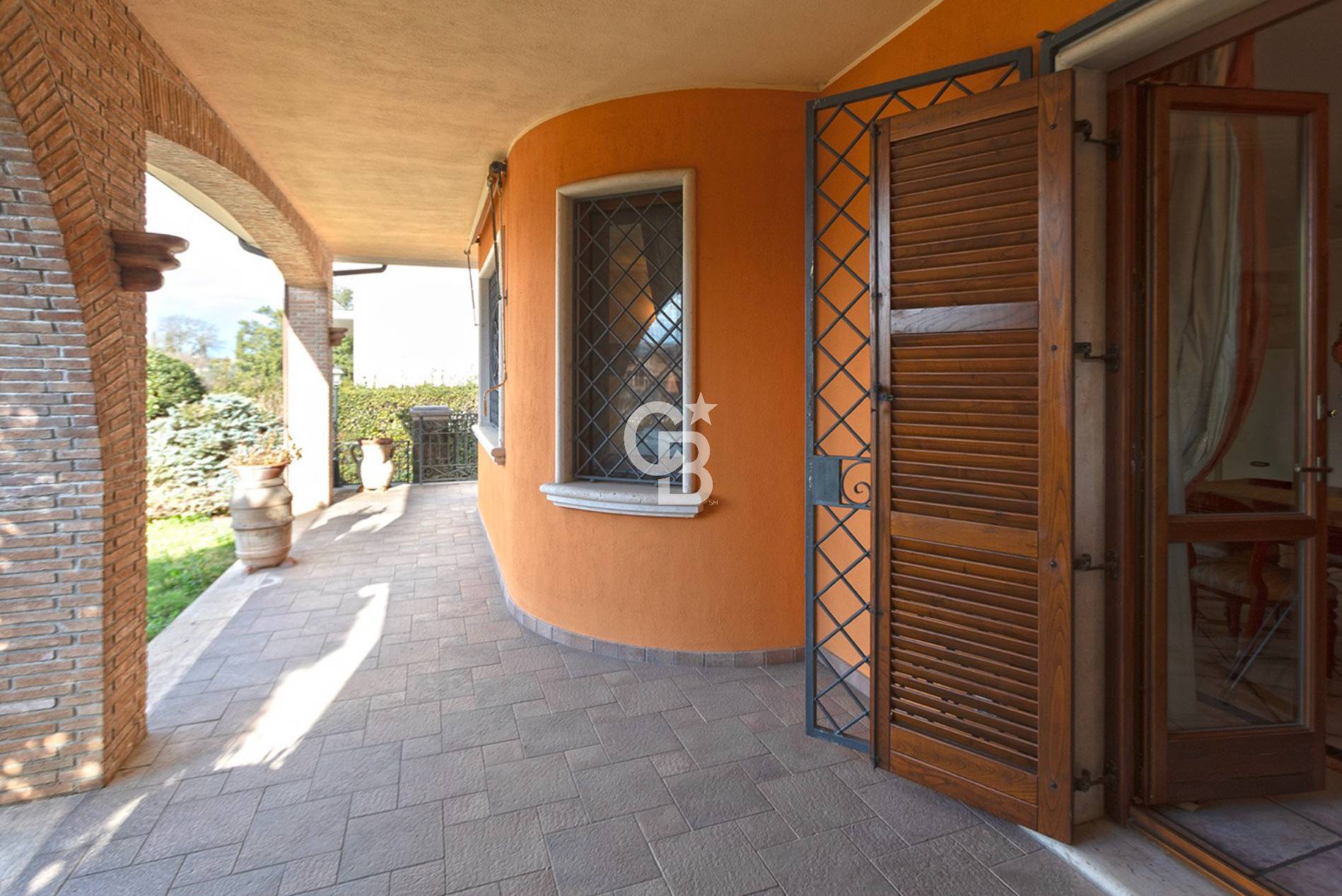 Villa bifamiliare in vendita a Marta