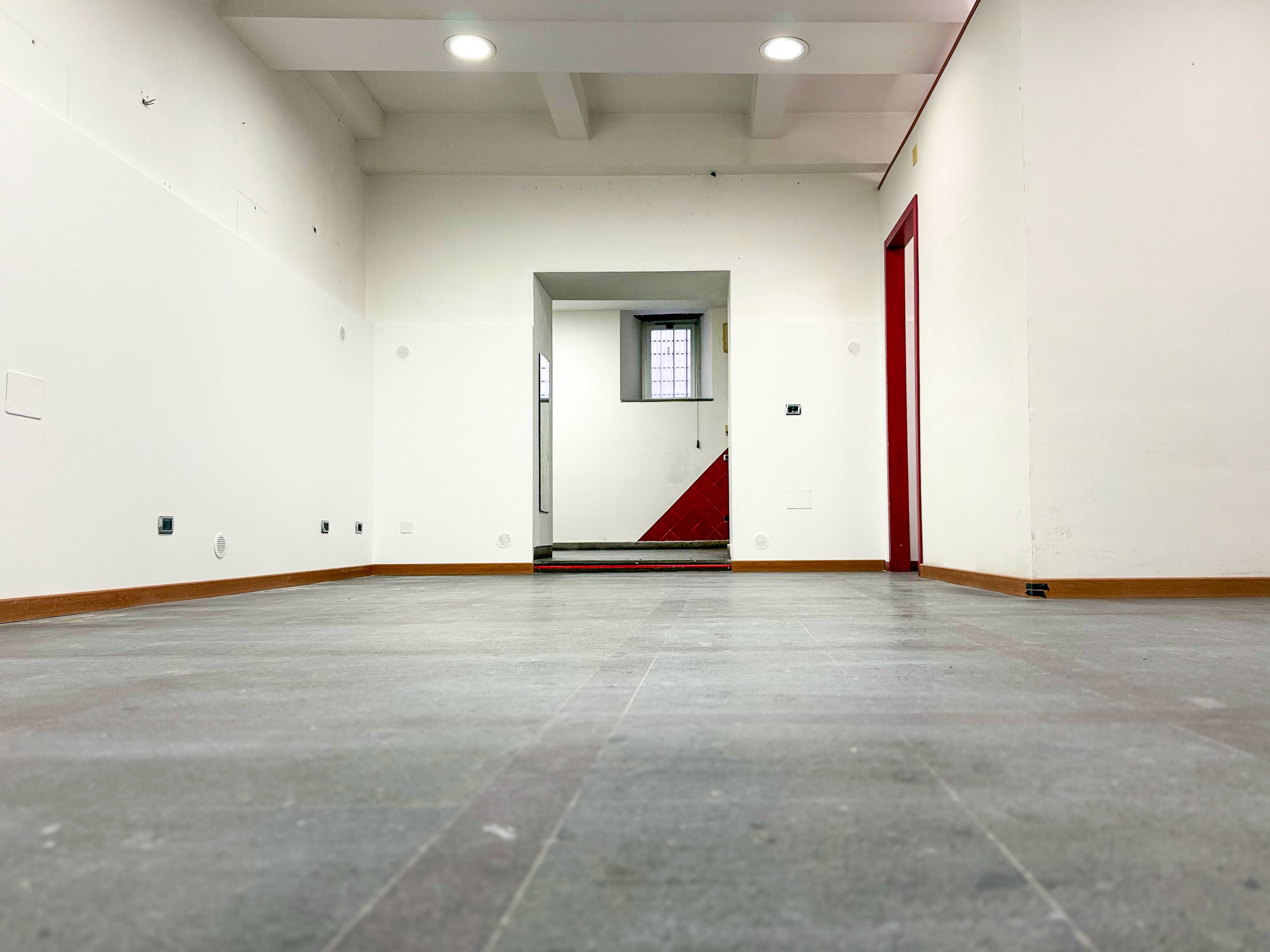 Locale commerciale in affitto a Viterbo, Centro