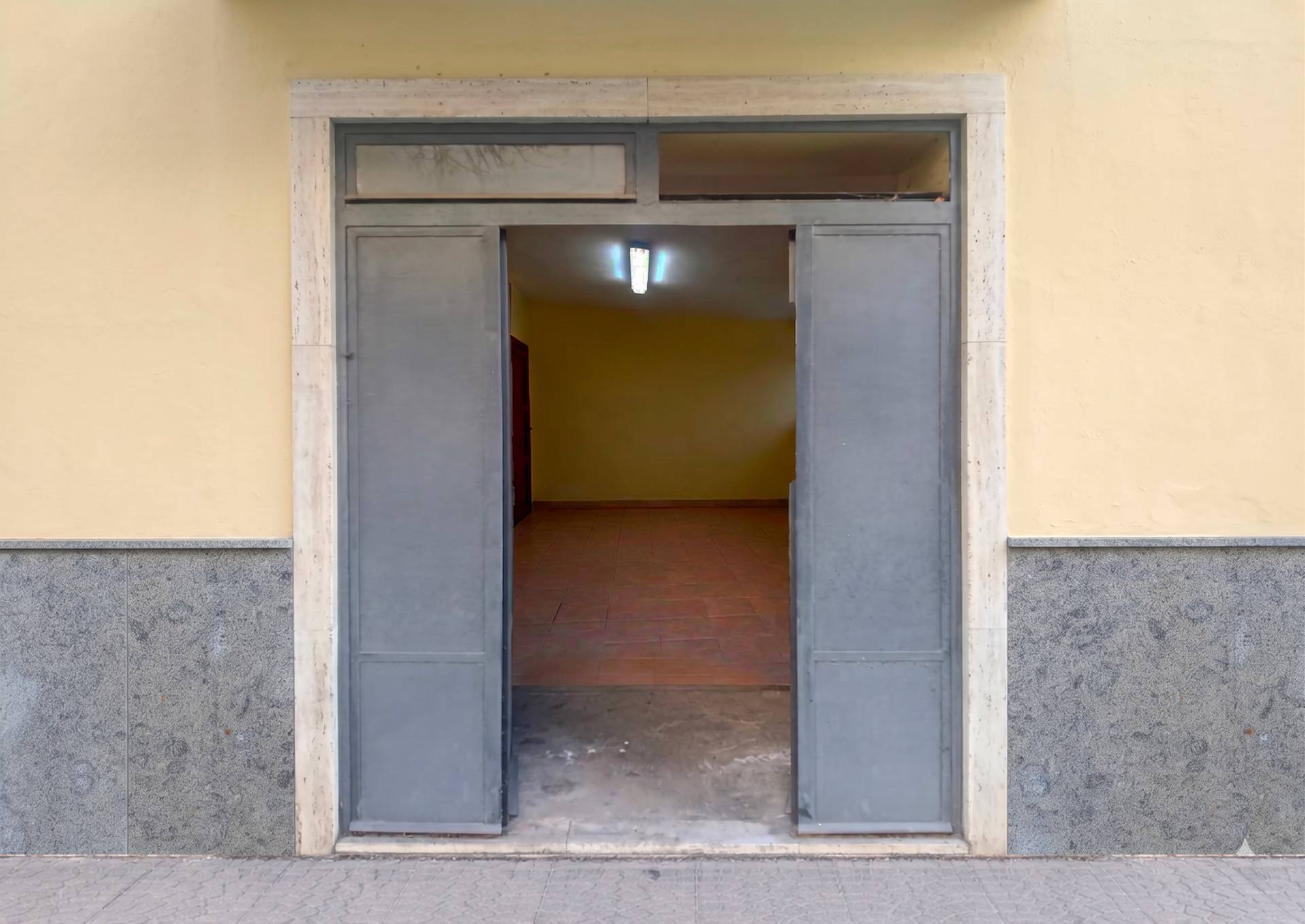 Garage in vendita a Viterbo, Semicentro