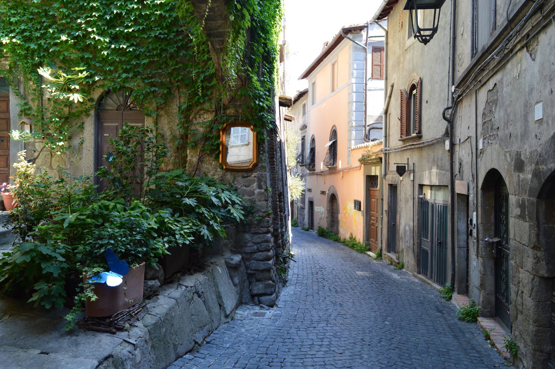 Casa indipendente in vendita a Viterbo, Centro