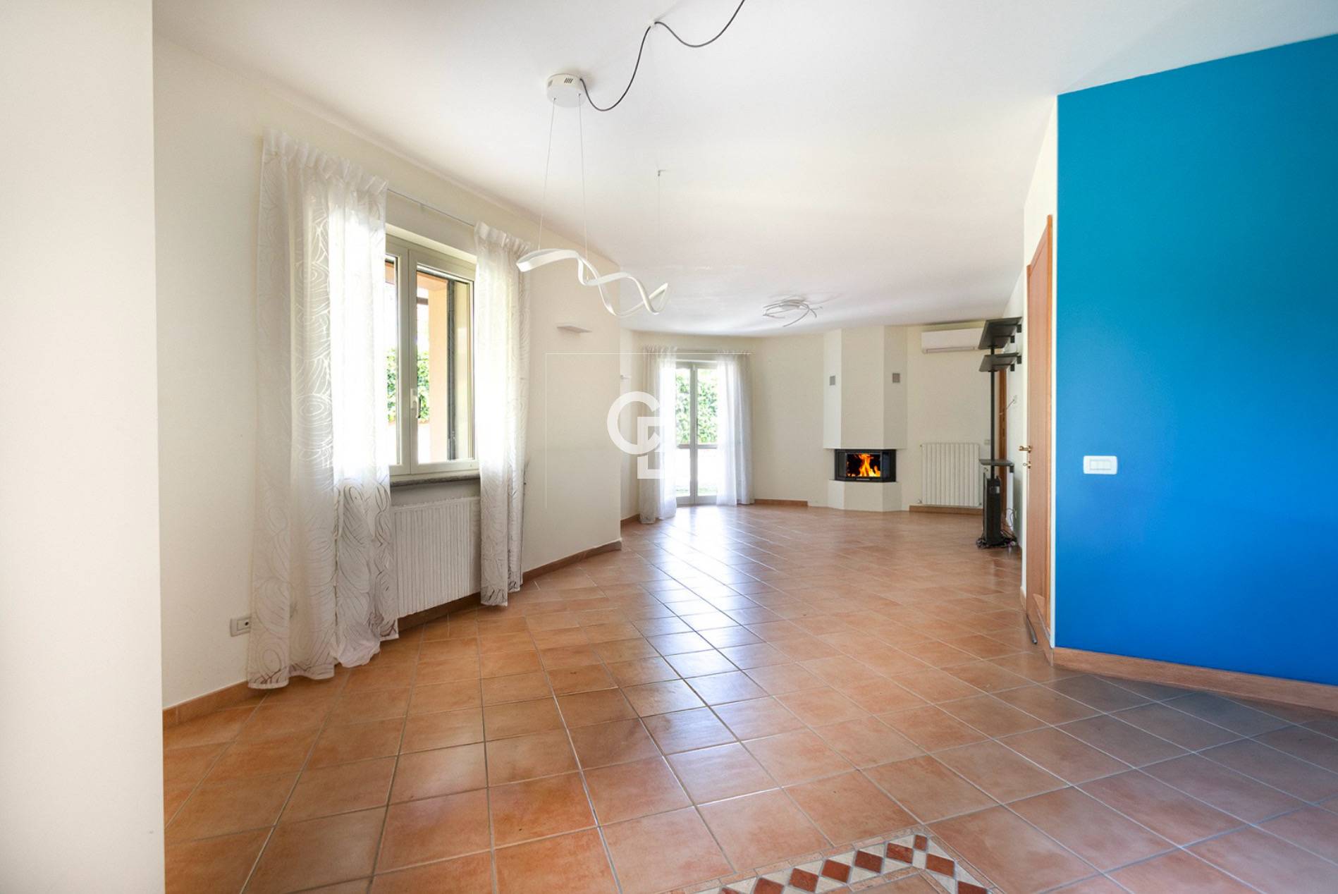 Villa bifamiliare in vendita a Vetralla