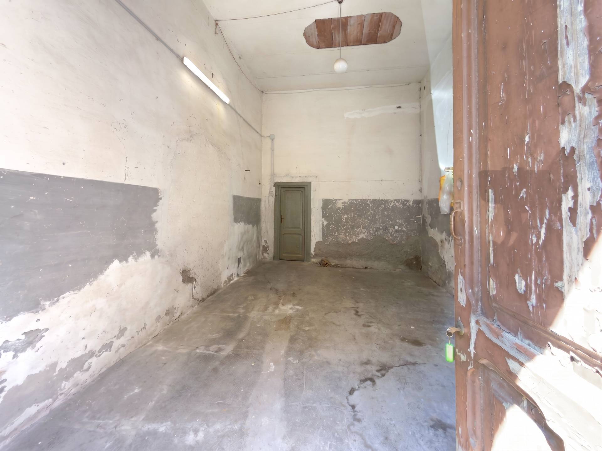 Magazzino in affitto a Viterbo, Centro
