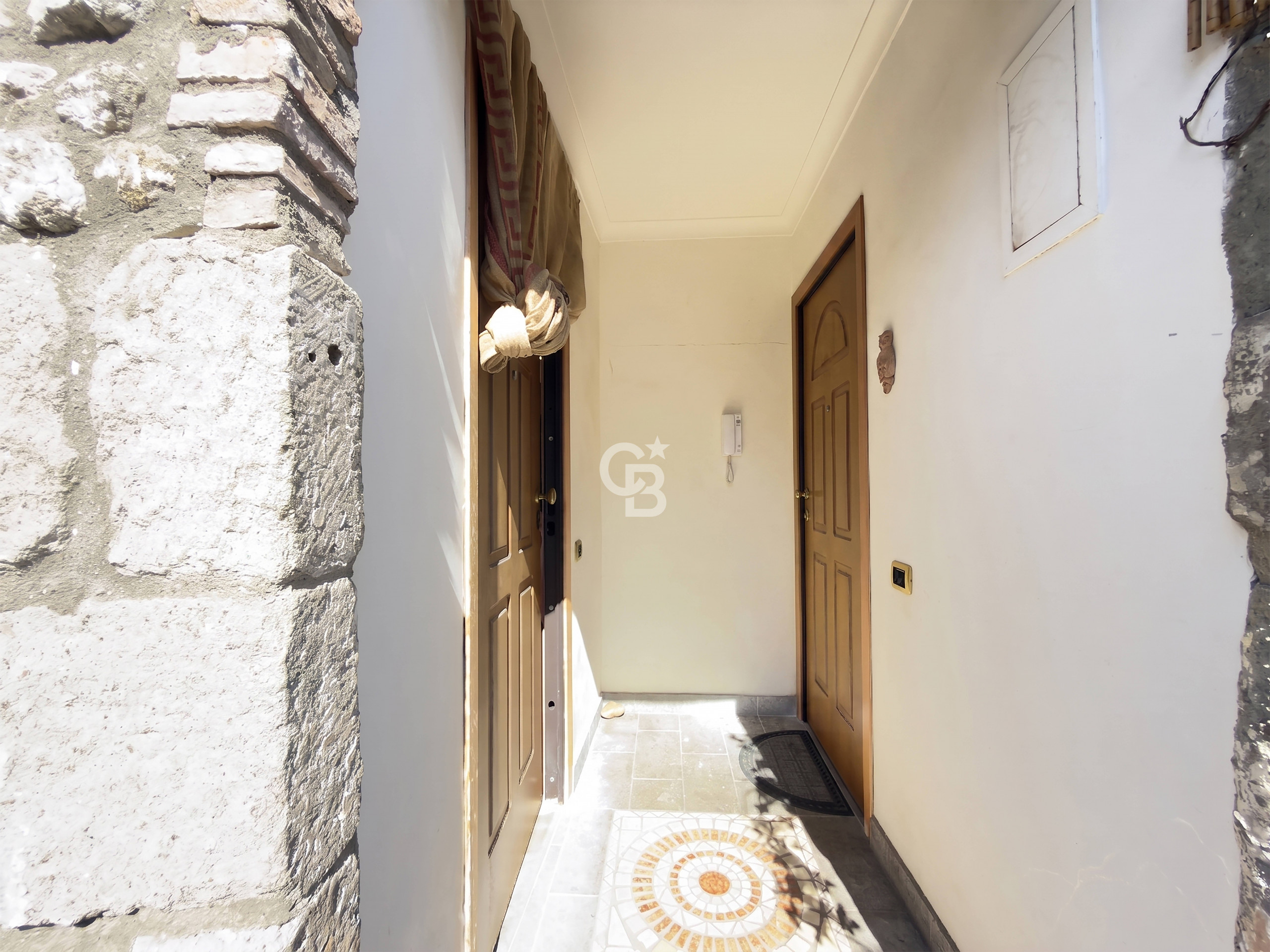 Appartamento indipendente in vendita a Viterbo, Centro