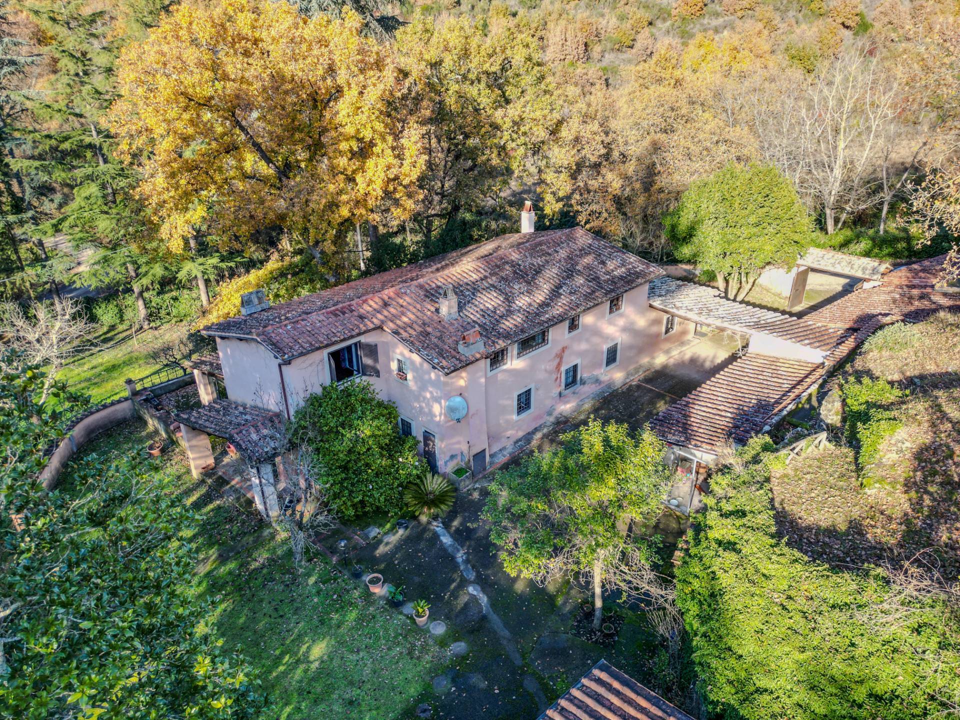 Rustico/Casale/Corte in vendita a Viterbo, Periferia